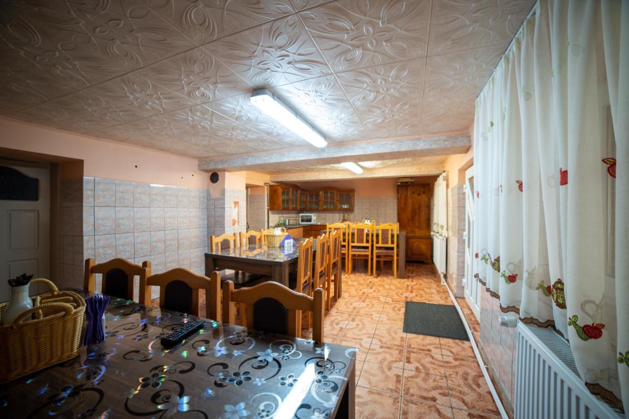 Villa Casa Cosmina Arieşeni Extérieur photo