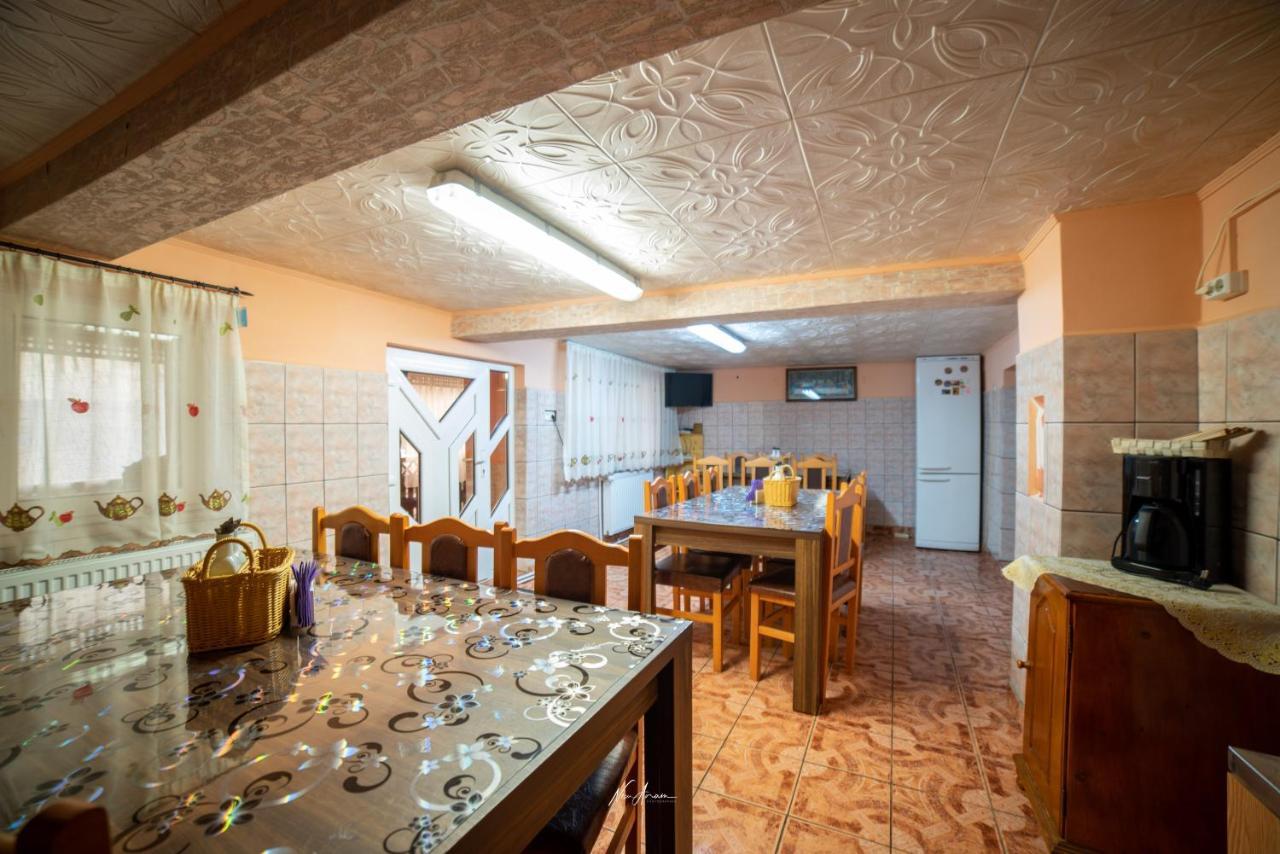 Villa Casa Cosmina Arieşeni Extérieur photo